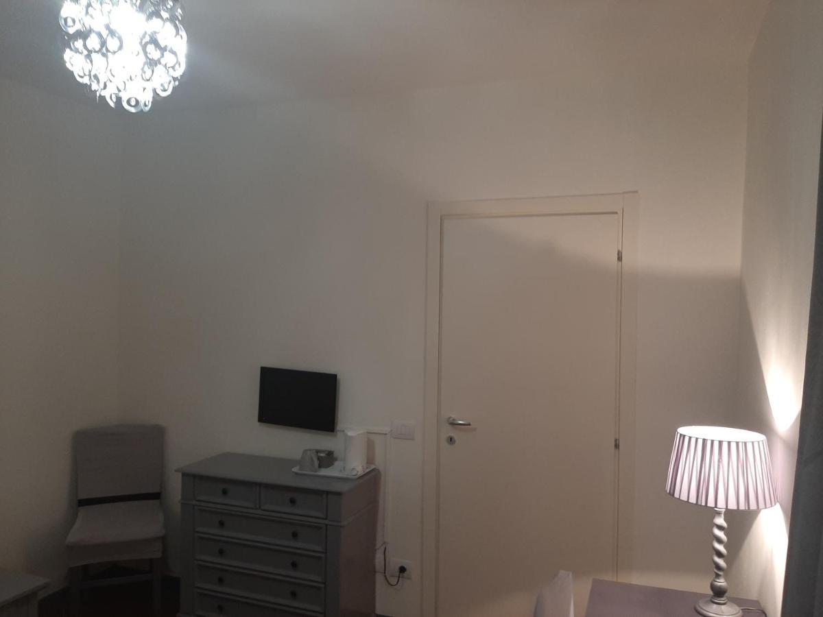 B&B Principe Calaf 3 ルッカ エクステリア 写真